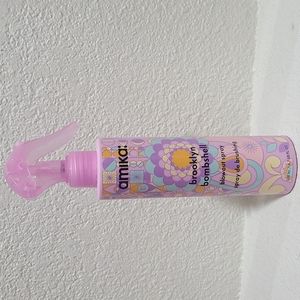 Amika Brooklyn Bombshell Blowout Spray